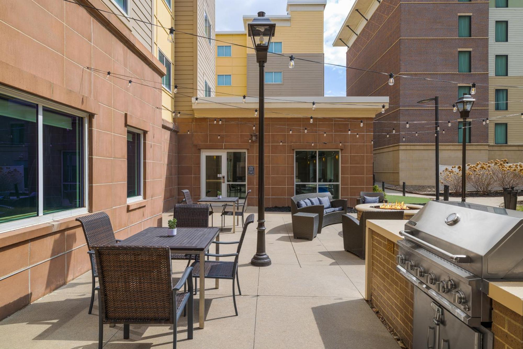 Residence Inn By Marriott Des Moines Downtown Экстерьер фото
