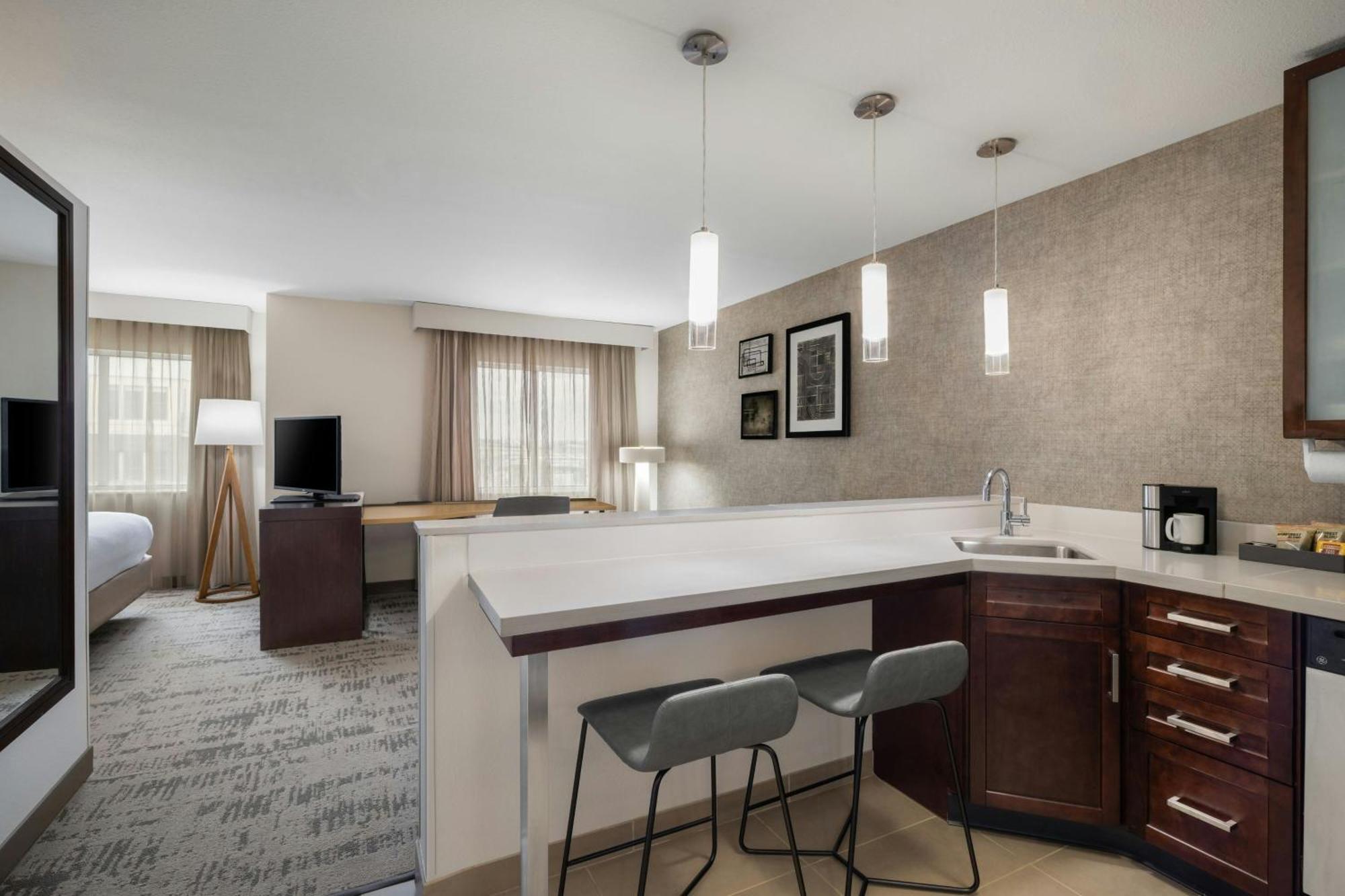 Residence Inn By Marriott Des Moines Downtown Экстерьер фото